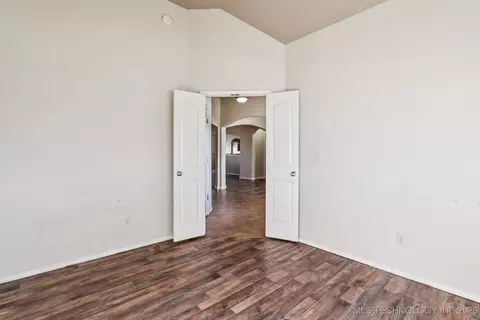 1221 E 134th St, Glenpool, OK 74033 photo 9