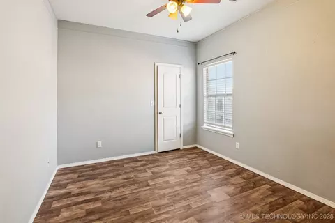 1221 E 134th St, Glenpool, OK 74033 photo 24
