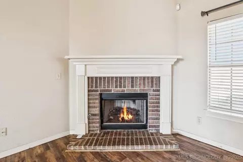 1221 E 134th St, Glenpool, OK 74033 photo 13