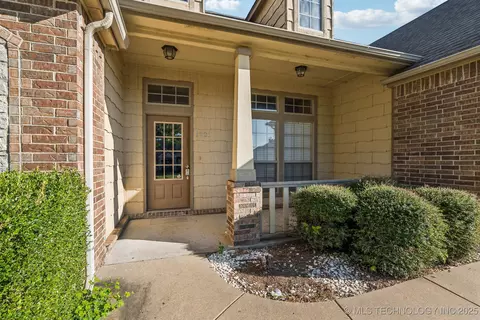 1221 E 134th St, Glenpool, OK 74033 photo 6