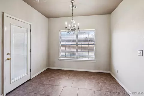 1221 E 134th St, Glenpool, OK 74033 photo 17