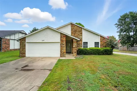 1289 E 139th St, Glenpool, OK 74033 photo 1