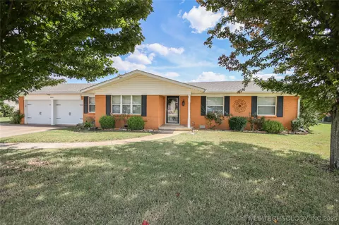 2005 Lakeview, Sulphur, OK 73086