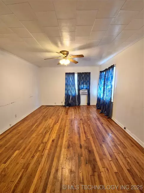 616 E Cherry St, Cushing, OK 74023 photo 4