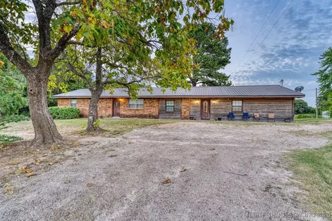 8248 Ew 122nd Rd, Wetumka, OK 74883