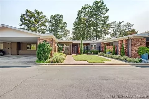2116 E 59th Place 4f, Tulsa, OK 74105 photo 3