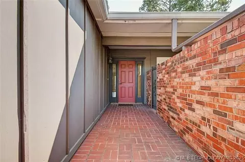 2116 E 59th Place 4f, Tulsa, OK 74105 photo 5