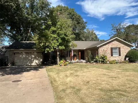 245 SE 17th St, Pryor, OK 74361