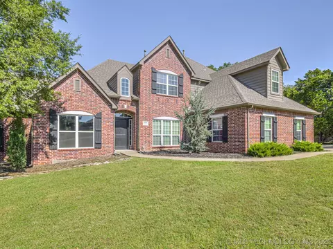 18509 E 100th St N, Owasso, OK 74055