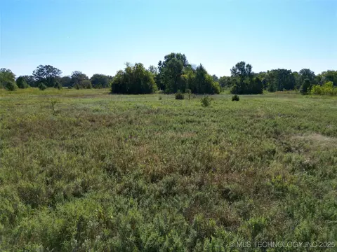 Undisclosed, Ada, OK 74820 photo 12