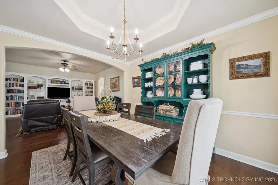 Dining - 22485 Riverwood Dr, Claremore, OK 74019 photo 2 of 3