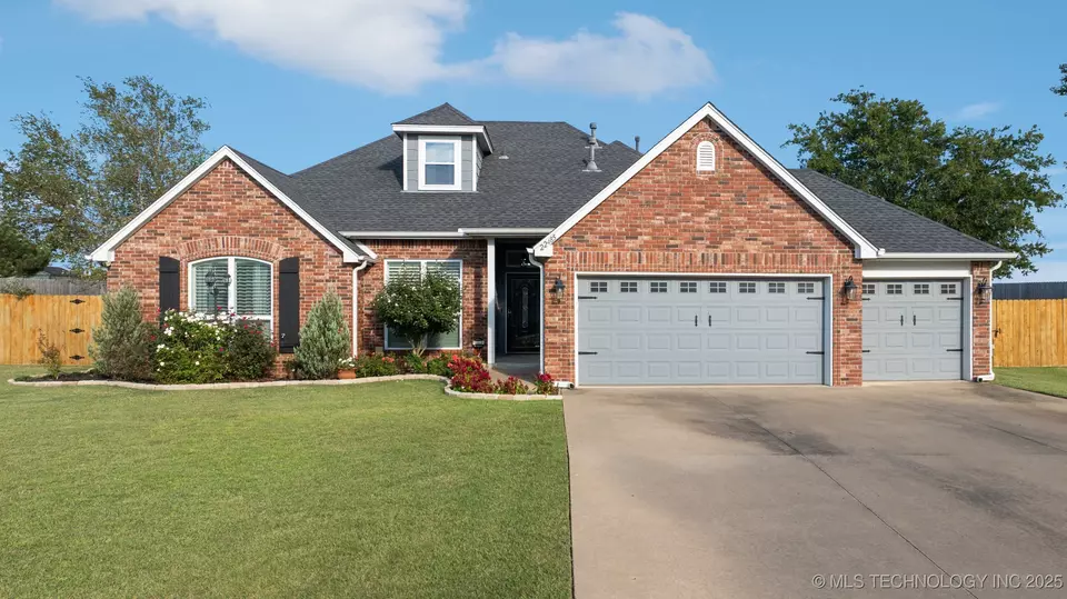 Exterior - 22485 Riverwood Dr, Claremore, OK 74019 photo 10 of 10