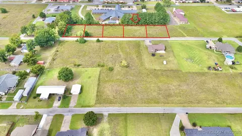 2 NW 6th St, Stigler, OK 74462