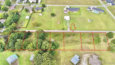 4 NW 4th St, Stigler, OK 74462