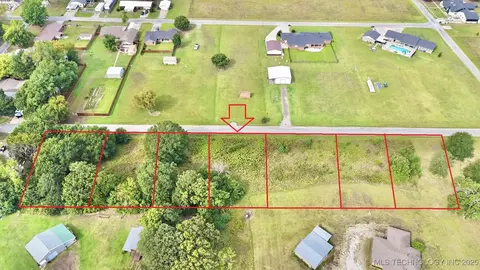 5 NW 4th St, Stigler, OK 74462
