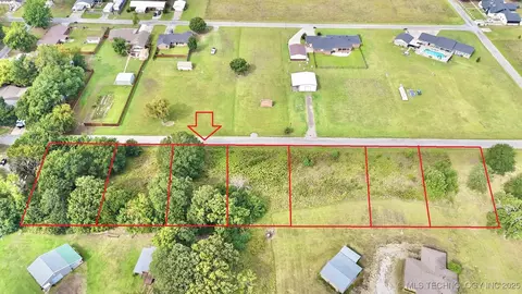 6 NW 4th St, Stigler, OK 74462