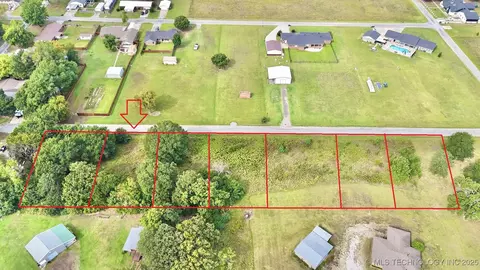 7 NW 4th St, Stigler, OK 74462