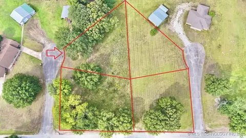 13 NW 3rd Cir, Stigler, OK 74462