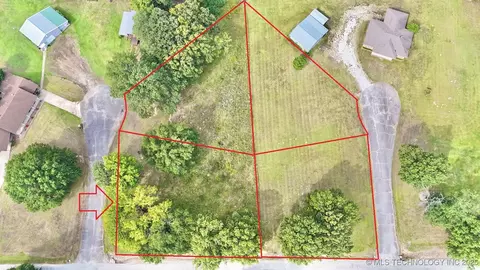 14 NW 3rd Cir, Stigler, OK 74462