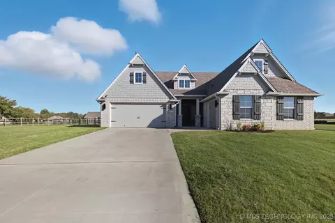 6317 E 88th St N, Owasso, OK 74055