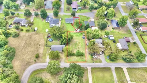 9 NW J St, Stigler, OK 74462
