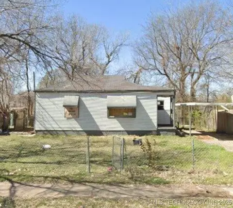 2222 N Xanthus Ave, Tulsa, OK 74110