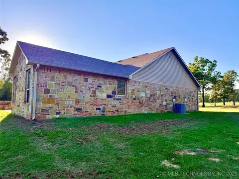 427996 E 1050 Rd, Checotah, OK 74426 photo 42
