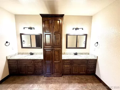 427996 E 1050 Rd, Checotah, OK 74426 photo 19
