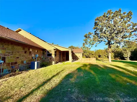 427996 E 1050 Rd, Checotah, OK 74426 photo 5