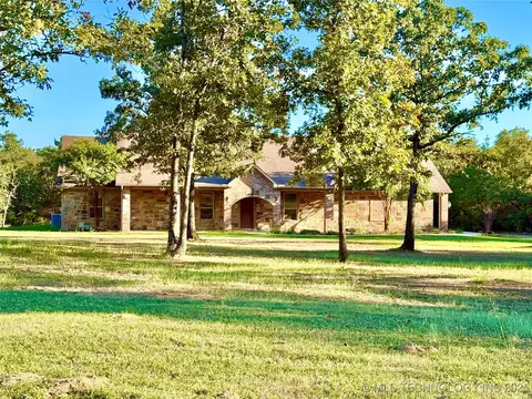 427996 E 1050 Rd, Checotah, OK 74426 photo 3