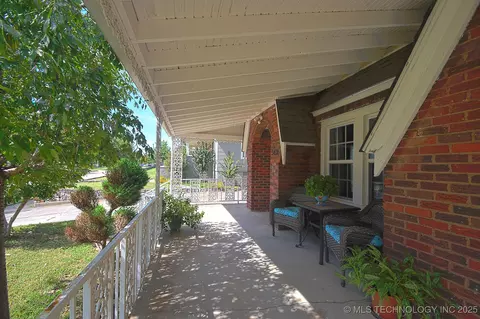 3401 E 4th Pl, Tulsa, OK 74112 photo 5