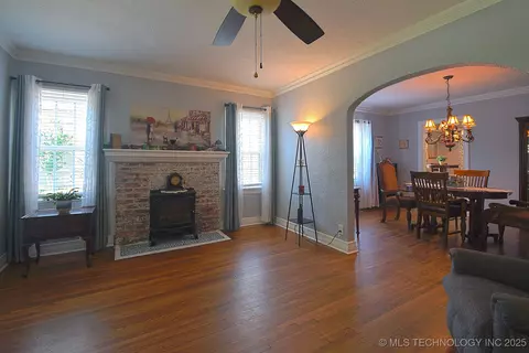 3401 E 4th Pl, Tulsa, OK 74112 photo 11