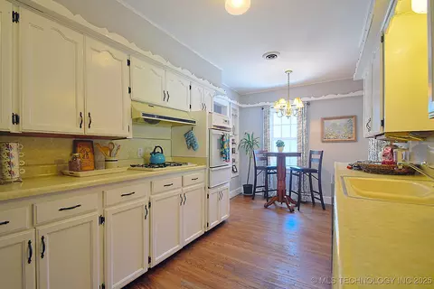 3401 E 4th Pl, Tulsa, OK 74112 photo 23