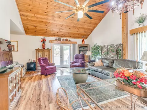 Living - 25888 E 191st St S, Haskell, OK 74436 photo 1 of 8