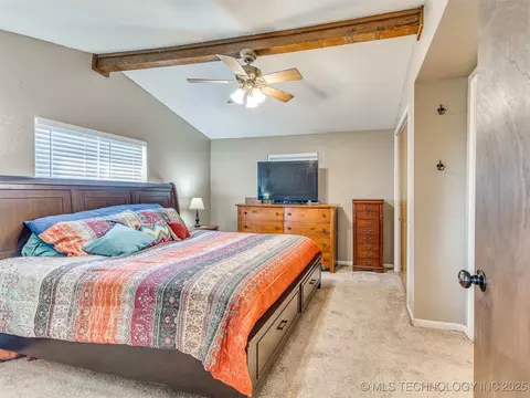 Bedroom - 25888 E 191st St S, Haskell, OK 74436 photo 3 of 5