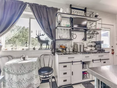 Kitchen - 25888 E 191st St S, Haskell, OK 74436 photo 1 of 8