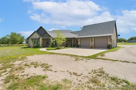 4319 Greenville Rd, Marietta, OK 73448