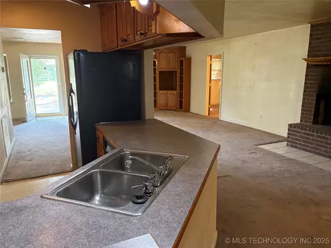 Other - 215 E Leecraft, Colbert, OK 74733 photo 2 of 5