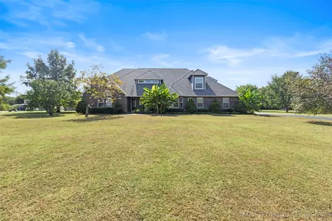 23332 E 132nd St S, Coweta, OK 74429