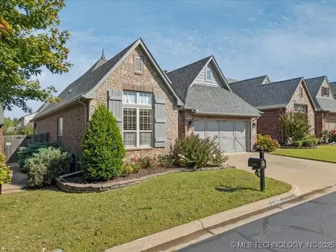 4405 E 94th St, Tulsa, OK 74137 photo 2