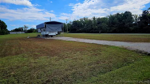 420201 E 1147 Rd, Checotah, OK 74426 photo 3