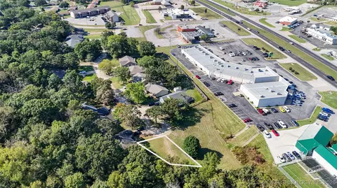 10 Antry Pl, Catoosa, OK 74015