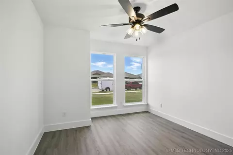 2808 E Northampton St, Broken Arrow, OK 74014 photo 2