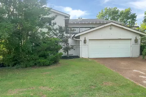 6228 S Pittsburg Ave, Tulsa, OK 74136