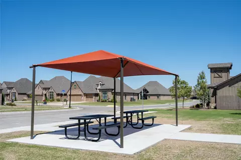 2812 E Monroe St, Broken Arrow, OK 74014 photo 32