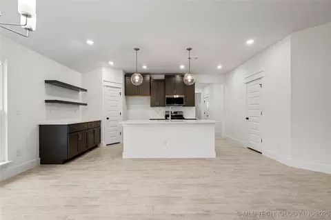 2812 E Monroe St, Broken Arrow, OK 74014 photo 14