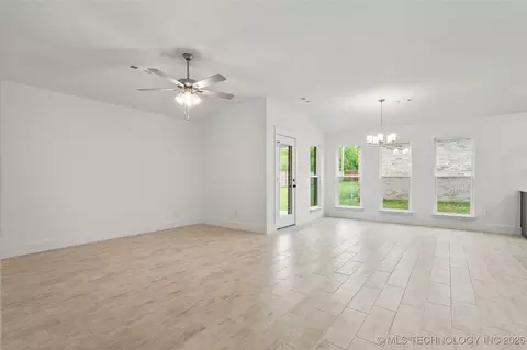 2812 E Monroe St, Broken Arrow, OK 74014 photo 22