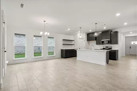 2812 E Monroe St, Broken Arrow, OK 74014 photo 19