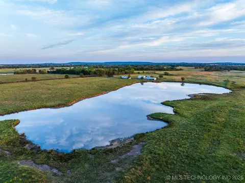 3 S 320 Rd, Morris, OK 74445 photo 8