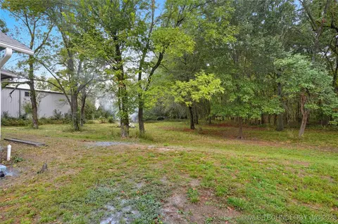 Exterior - 175 S 428 Rd, Pryor, OK 74361 photo 4 of 8